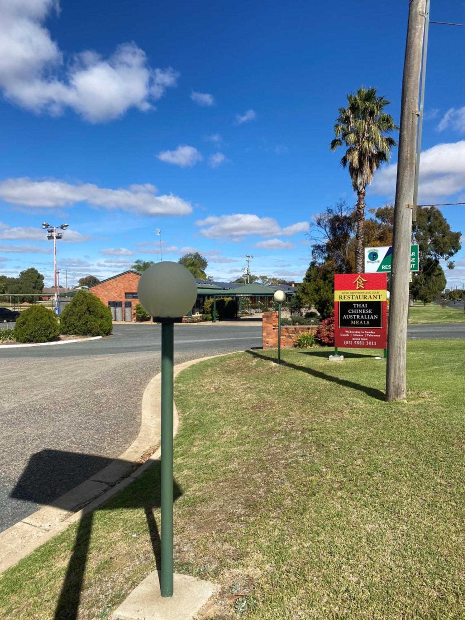Deniliquin Country Club Motor Inn Exteriör bild